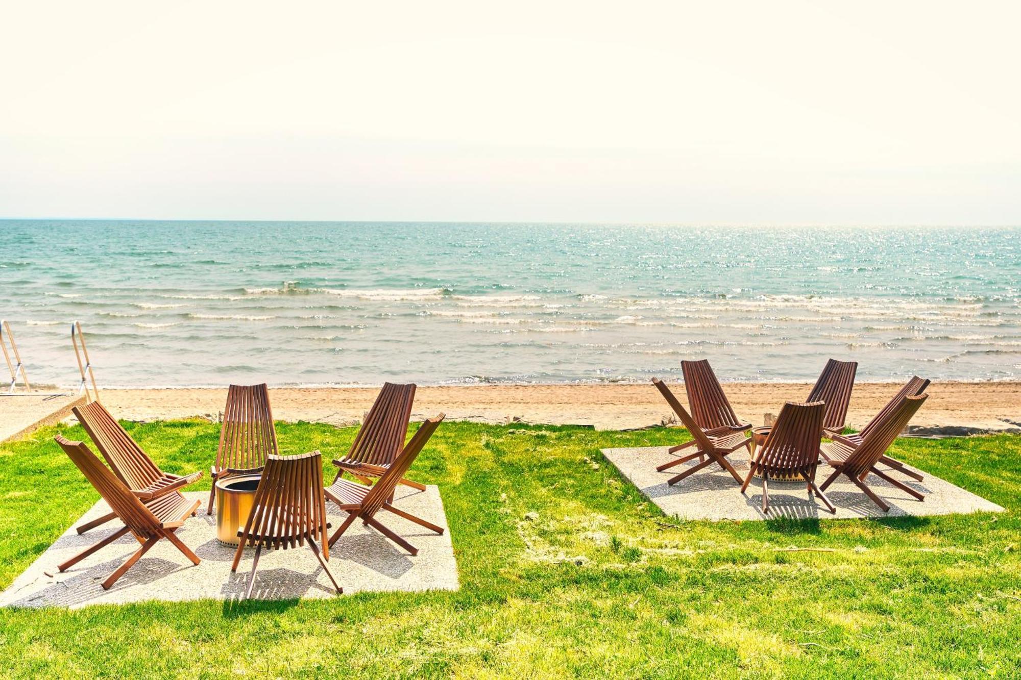 The Long Beach Resort - Beachfront Cottages & Townhouse Suites Wainfleet エクステリア 写真
