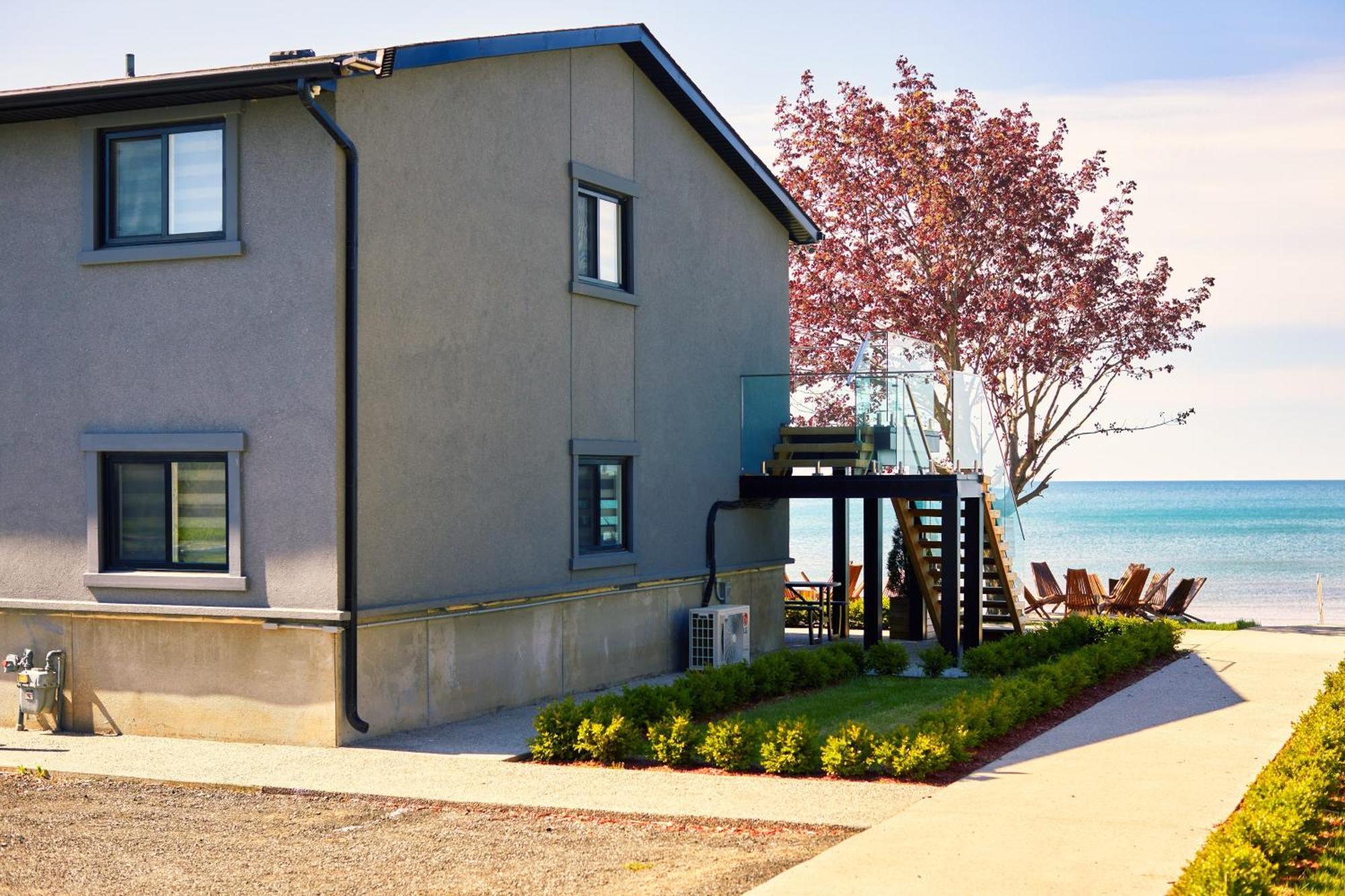 The Long Beach Resort - Beachfront Cottages & Townhouse Suites Wainfleet エクステリア 写真