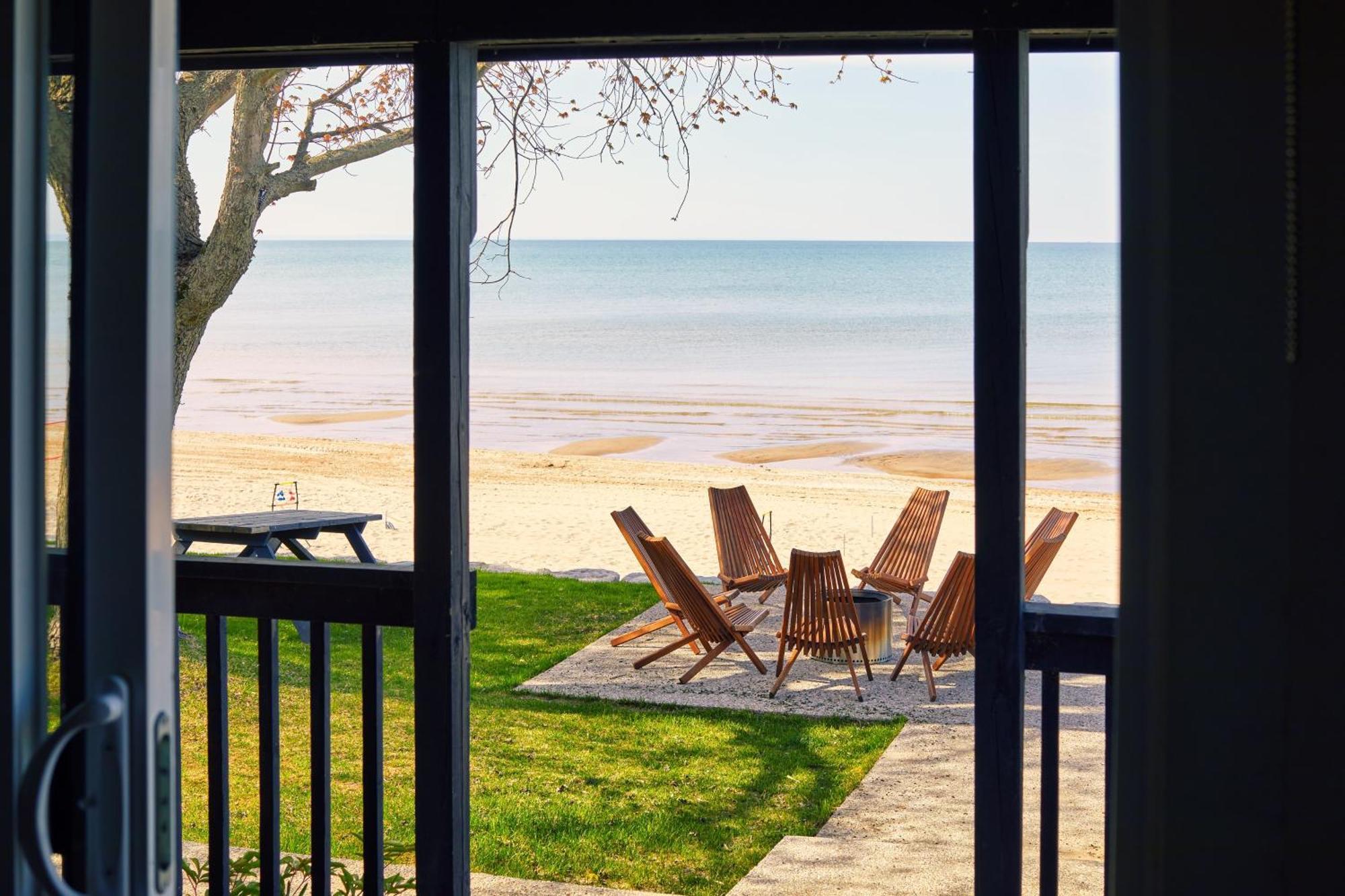 The Long Beach Resort - Beachfront Cottages & Townhouse Suites Wainfleet エクステリア 写真