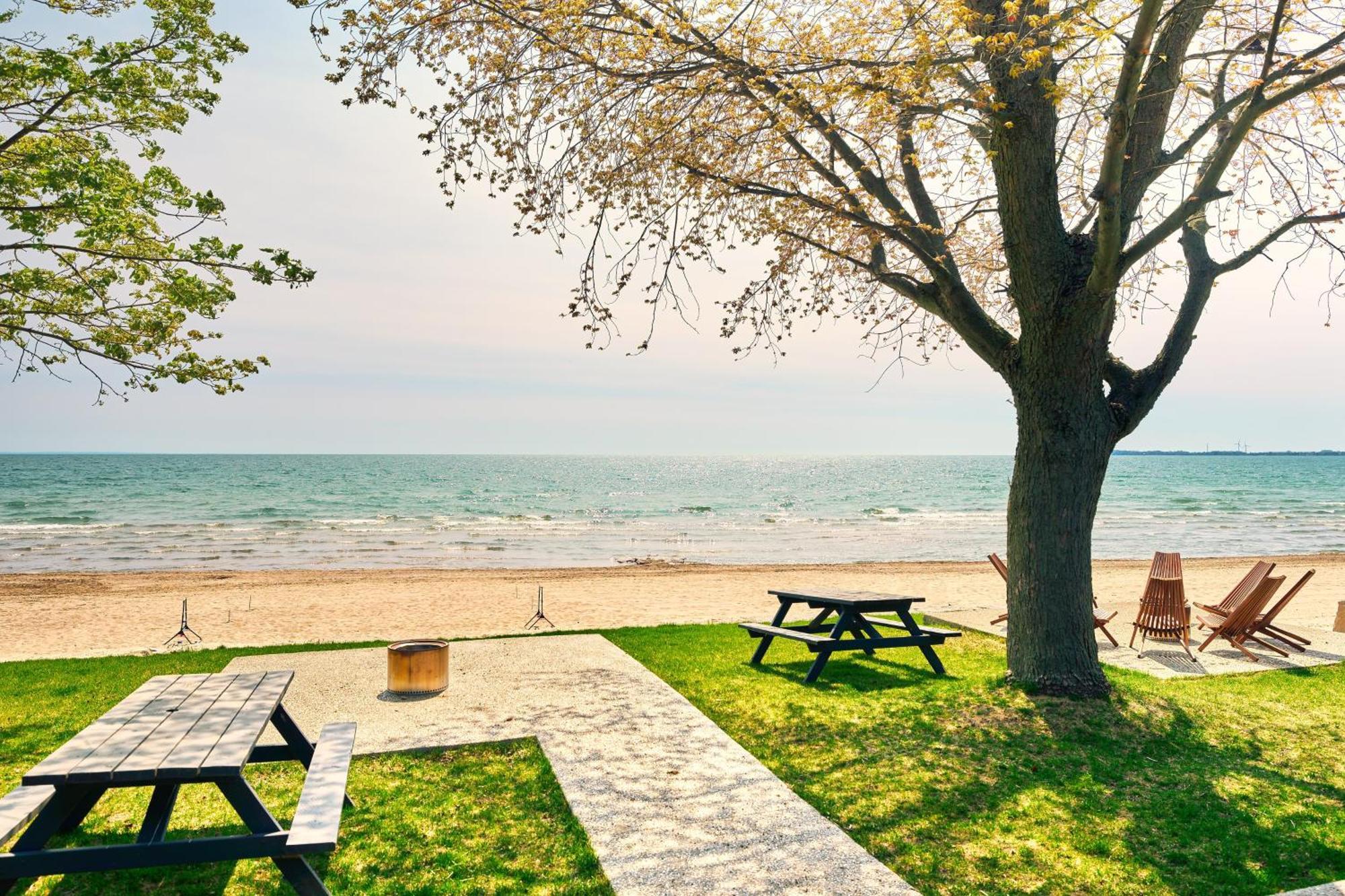 The Long Beach Resort - Beachfront Cottages & Townhouse Suites Wainfleet エクステリア 写真