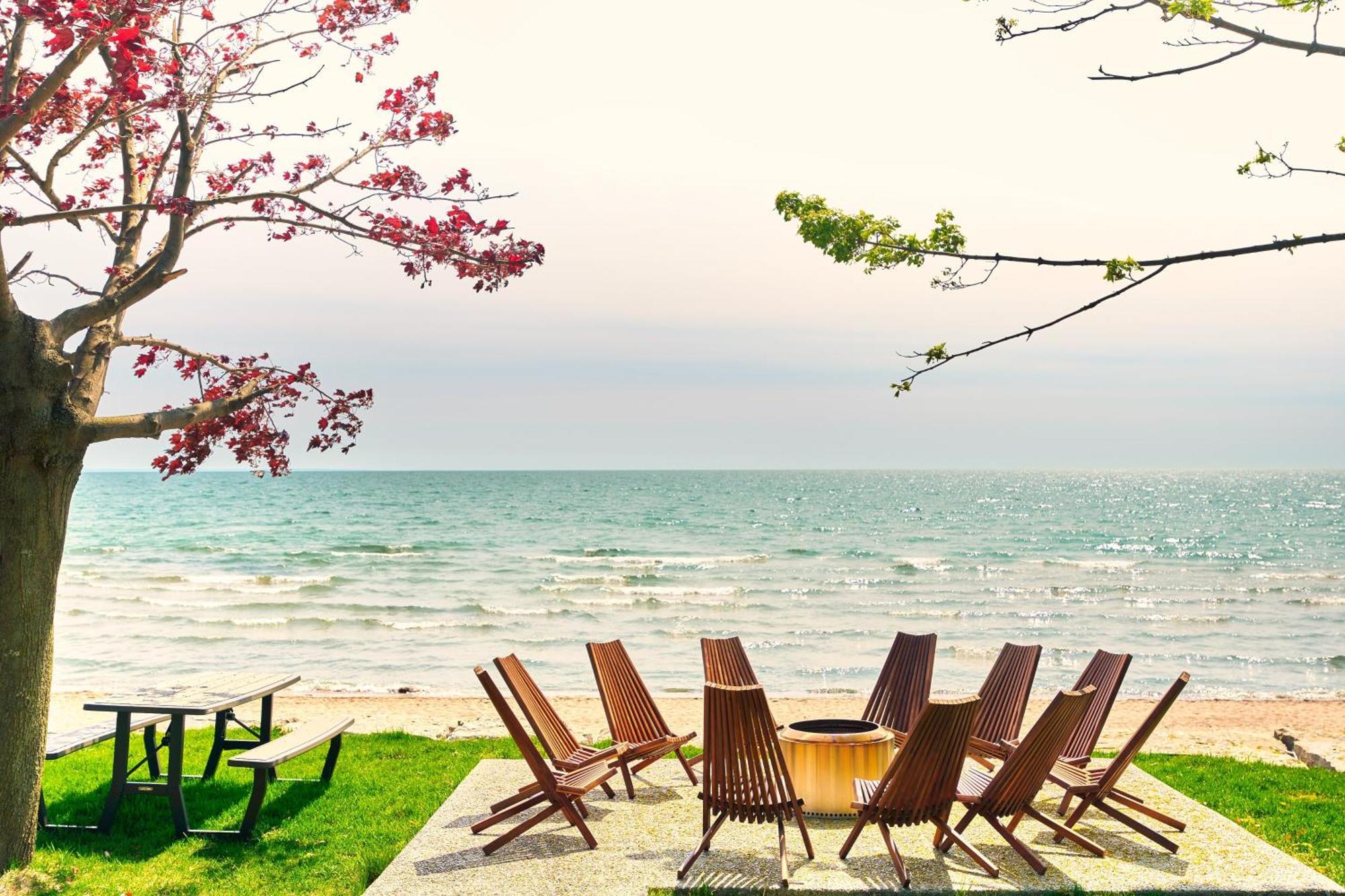 The Long Beach Resort - Beachfront Cottages & Townhouse Suites Wainfleet エクステリア 写真