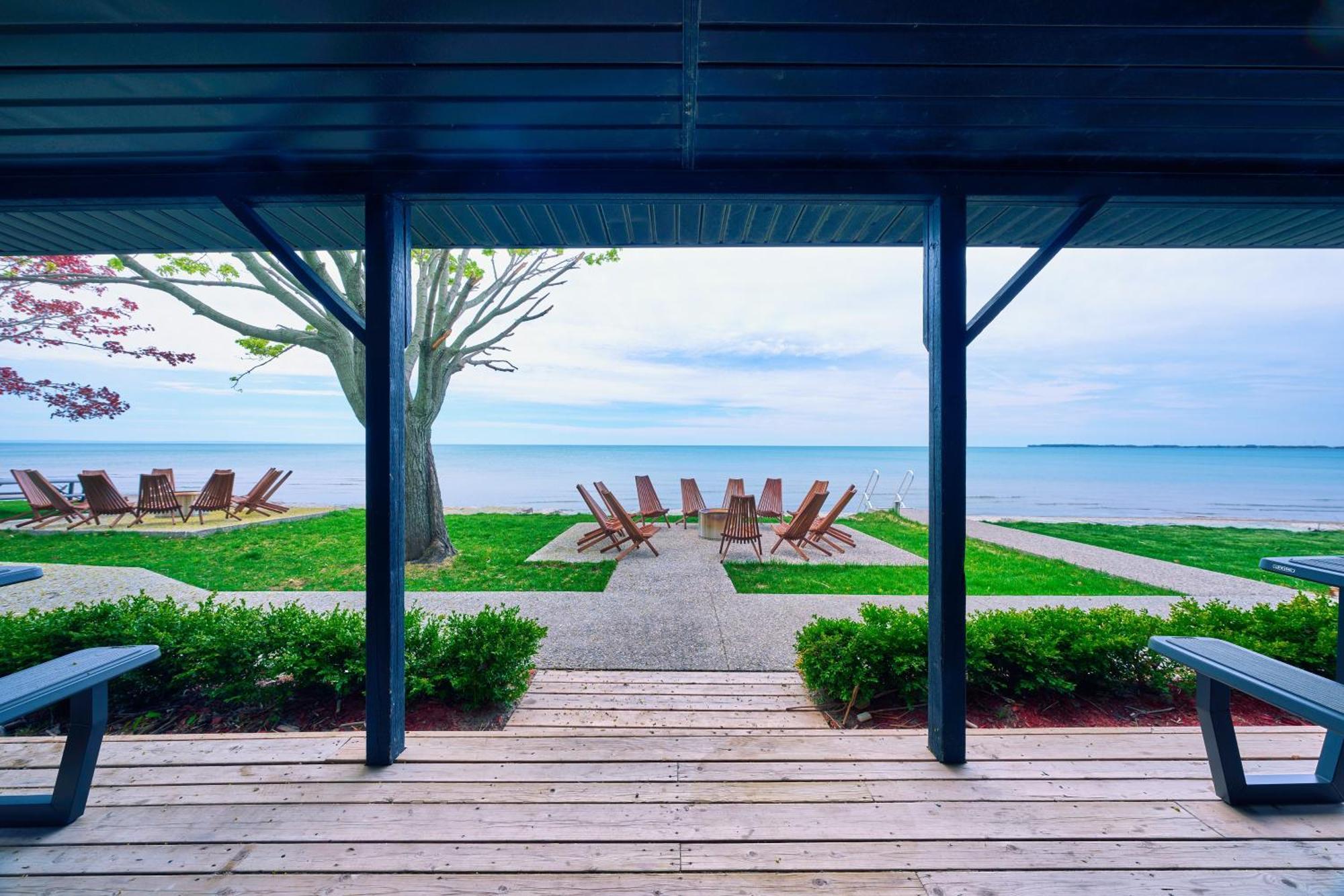 The Long Beach Resort - Beachfront Cottages & Townhouse Suites Wainfleet エクステリア 写真