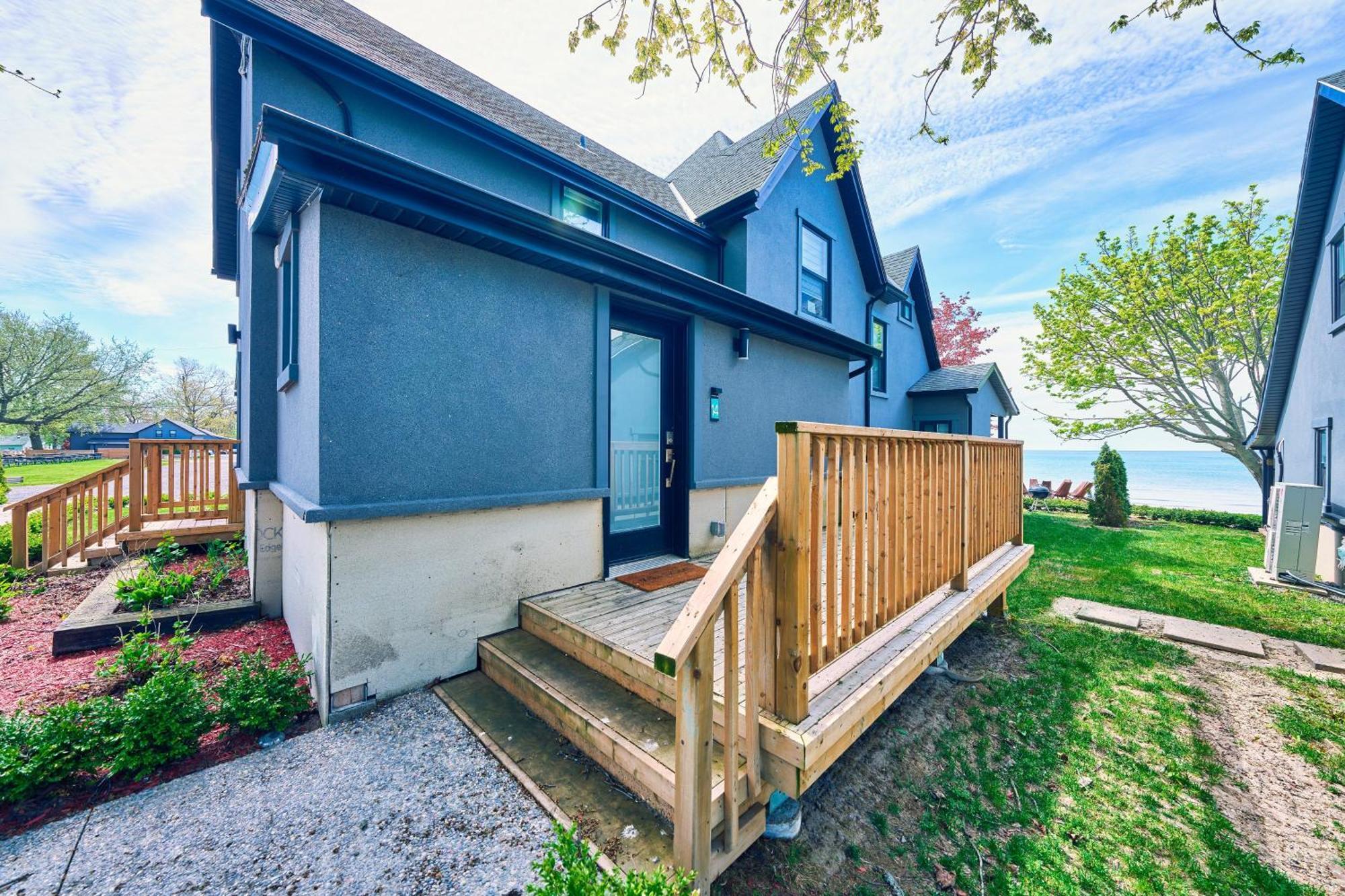 The Long Beach Resort - Beachfront Cottages & Townhouse Suites Wainfleet エクステリア 写真