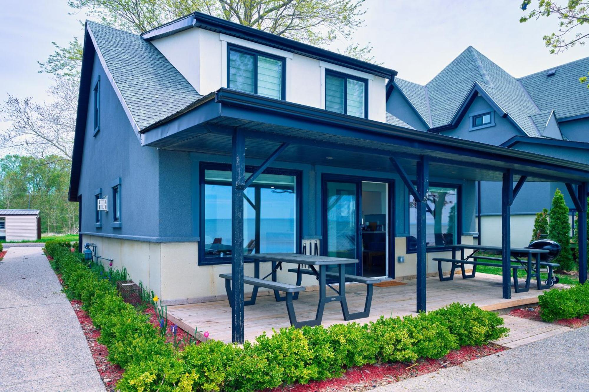 The Long Beach Resort - Beachfront Cottages & Townhouse Suites Wainfleet エクステリア 写真