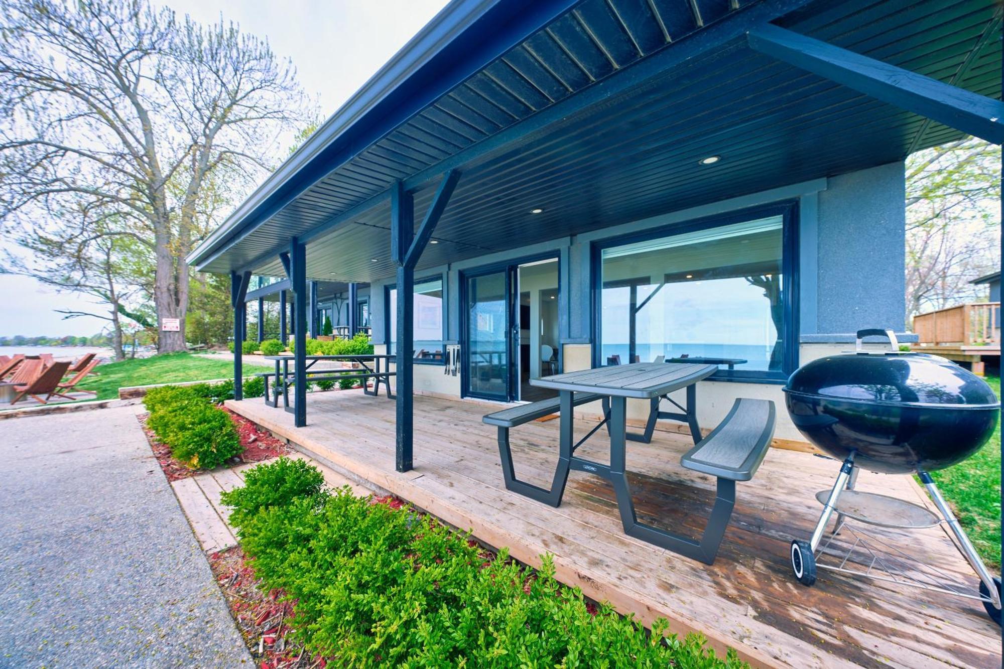 The Long Beach Resort - Beachfront Cottages & Townhouse Suites Wainfleet エクステリア 写真